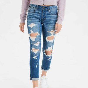 AE Ripped Mom Jean